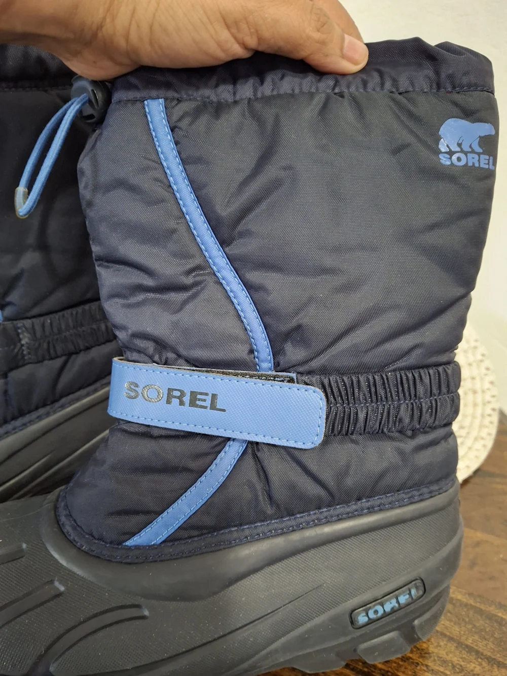 Sorel Navy and Light Blue Kids' Winter Snow Boots Size 5.